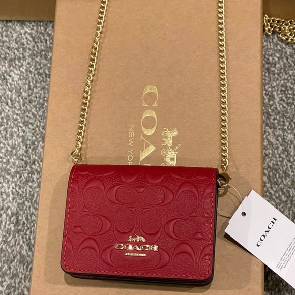 Coach Handbags - 🔥 NWT Coach Mini Wallet on Chain